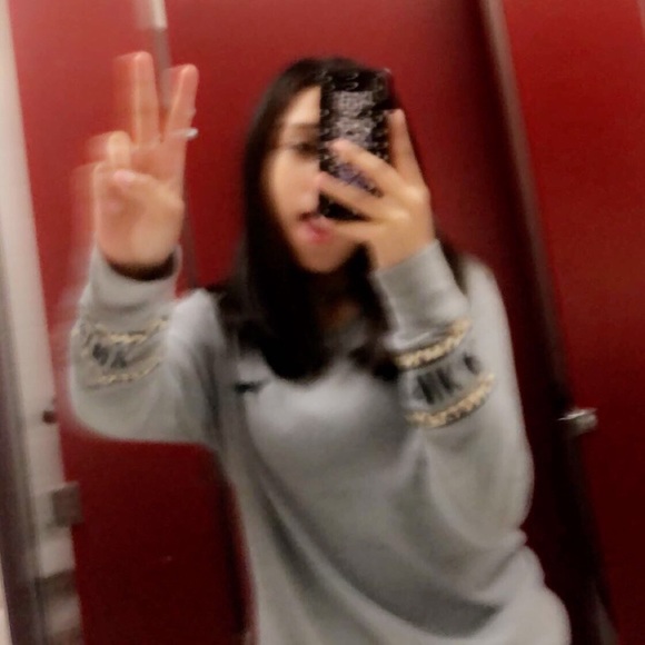 Meet your Posher, Mia - Picture 1 of 1